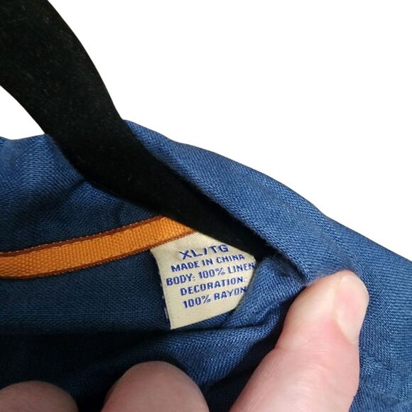 Tommy Bahama Mens Shirt XL blue Linen Pineapple Print Button Up - Picture 3 of 5